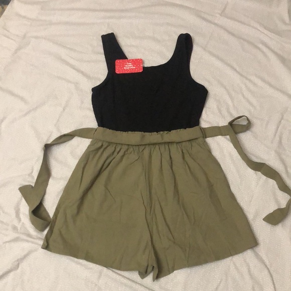 NWT PatPat WOMEN SKort ,
One Size medium 
One size small 
Sold separate - Picture 8 of 14